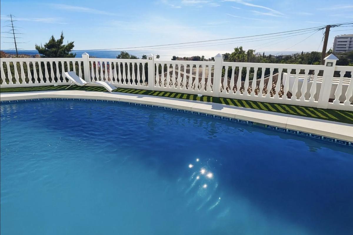Venta de chalet independiente en Calle las Golondrinas, Fuengirola
photo 1