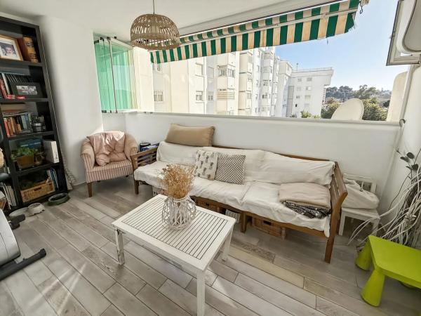 Квартира на продажу на  Avenida Miramar, Фуэнхирола photo 1