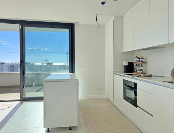 Piso en venta en Calle Alicia, Fuengirola
thumbnail 2