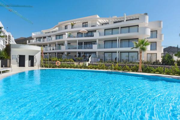 Piso en venta en Calle Paula, 4, Fuengirola
photo 1