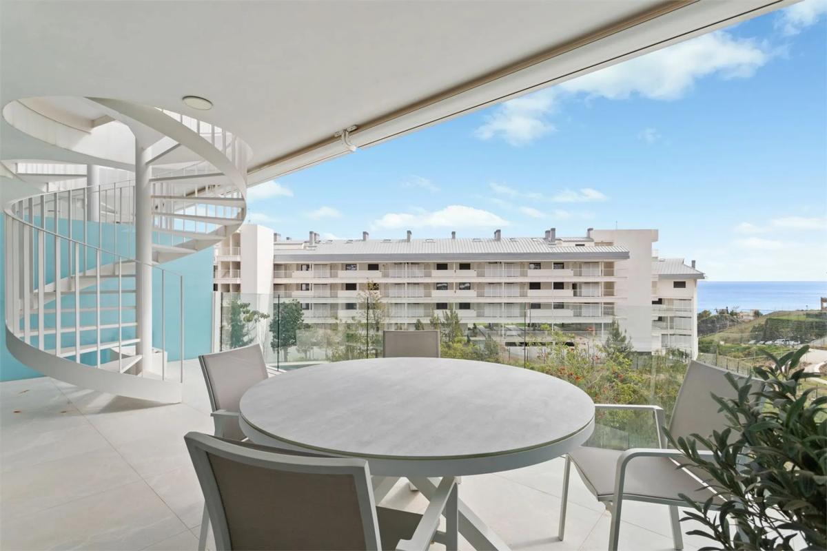 Penthouse sale in Calle Begoña, Fuengirola photo 2