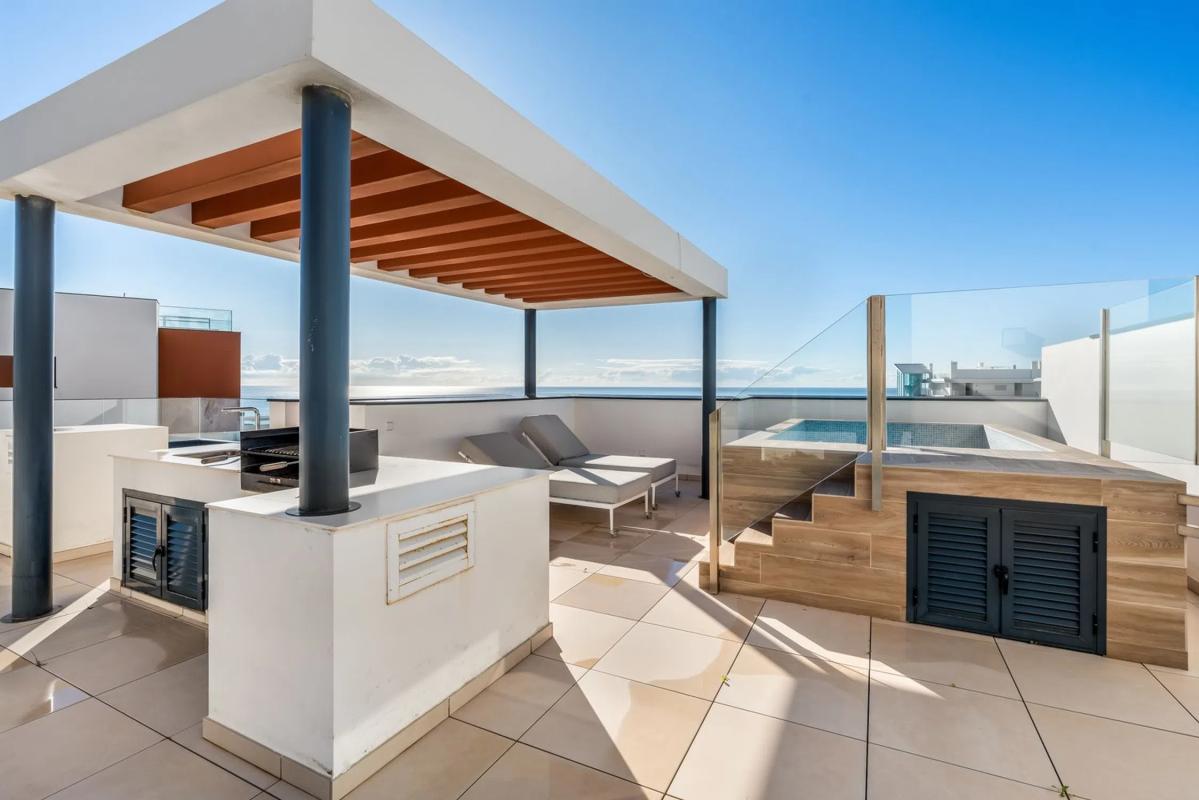 Venta de duplex en Calle Anita Delgado, Fuengirola photo 2