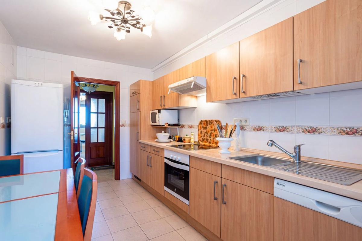 Продажа квартиры на Avenida de la Encarnación s/n, Фуэнхирола
photo 2