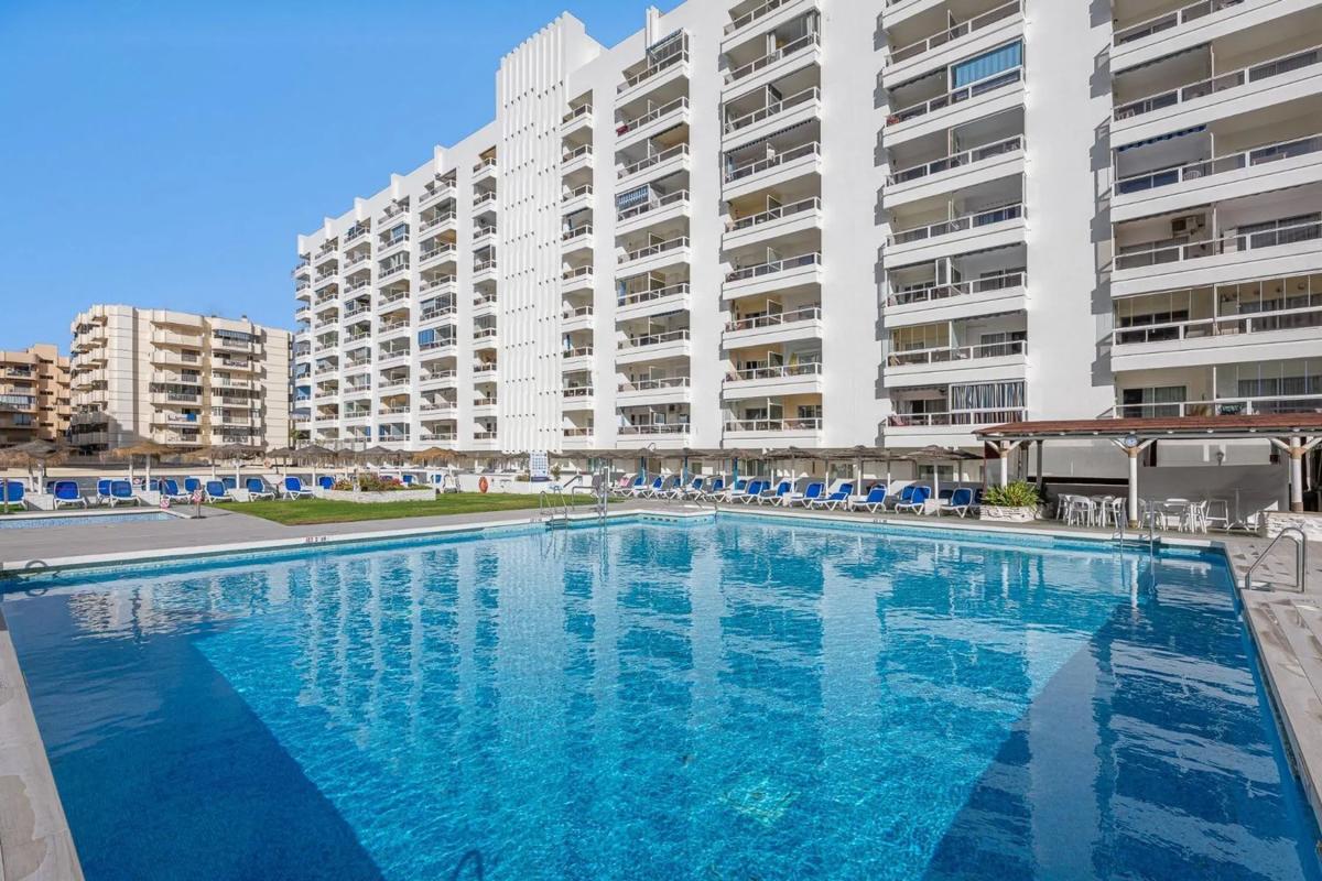 Venta de piso en Calle Lamo de Espinosa, 10, Fuengirola
 photo 2