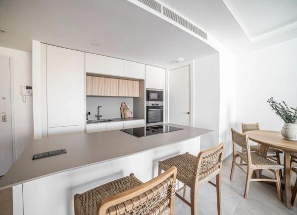 Квартира на продажу на  Calle Méndez Núñez, Фуэнхирола photo 1