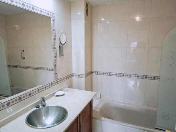 Apartment for sale in  Calle orquidea s/n, Fuengirola photo 2