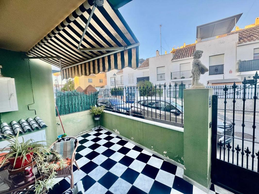 Venta de chalet adosado en Calle Monaguillo s/n , Fuengirola photo 1