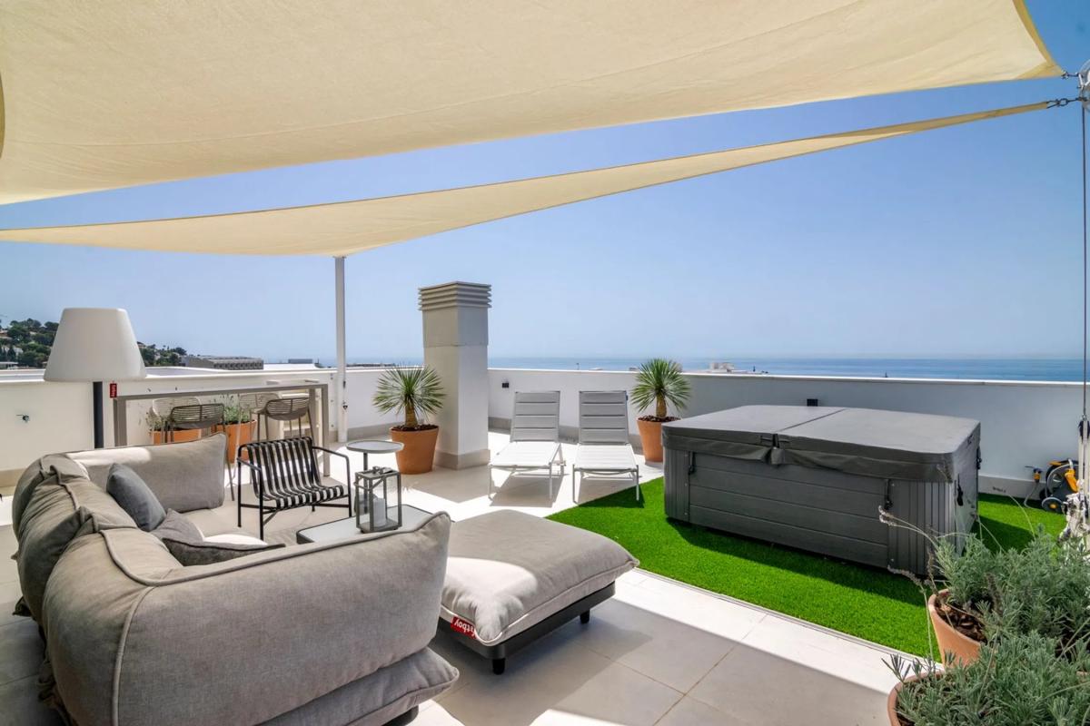 Venta de duplex en Avenida del Higuerón, Fuengirola photo 2