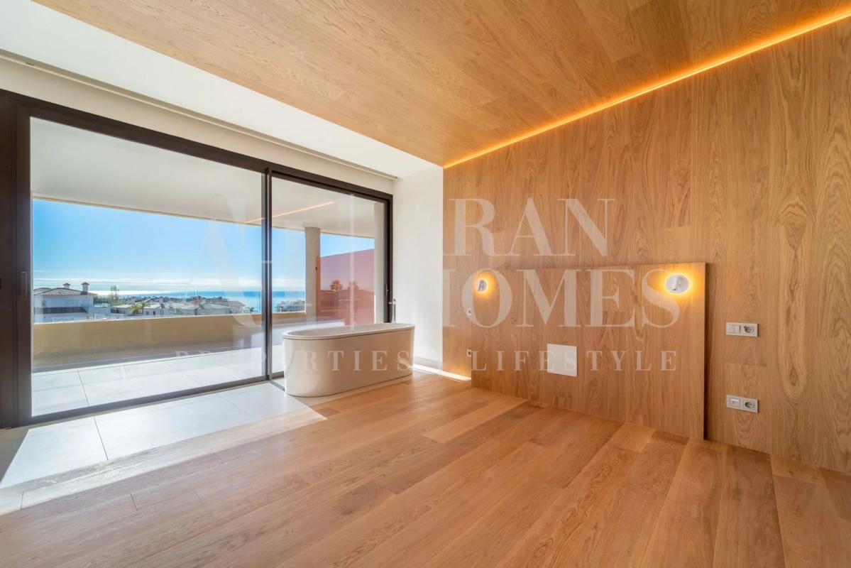 Venta de piso en Avenida 8 de Marzo, Fuengirola
 photo 3