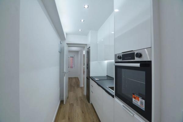 Piso en venta en CL ANTONIO RUBIO TORRES, 13, Fuengirola
 photo 3