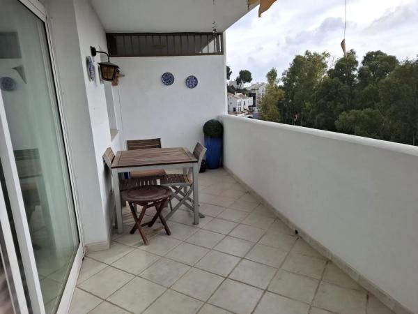 Apartment for sale in  Calle Orquídea, Fuengirola photo 2