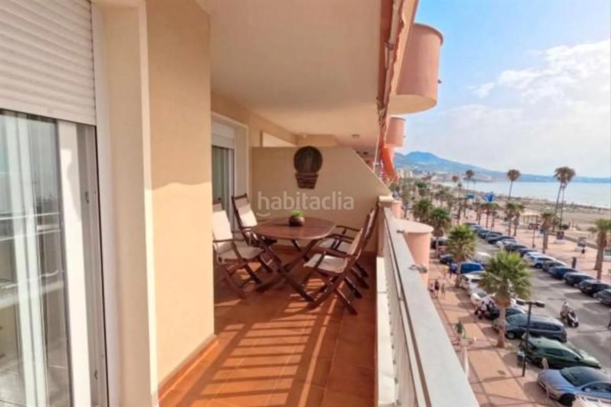 Продажа квартиры на Paseo Marítimo Rey de España, Фуэнхирола
photo 1
