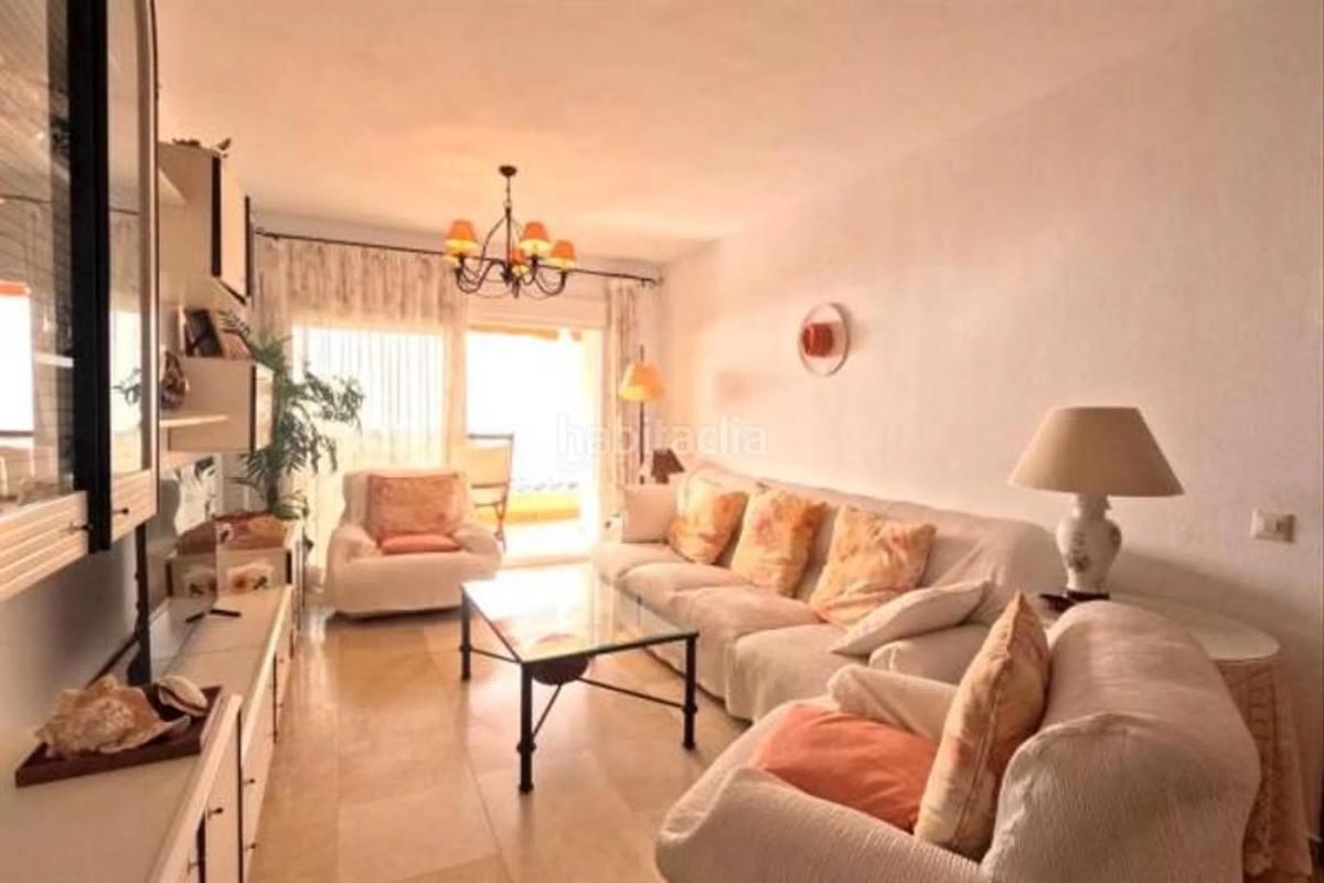 Продажа квартиры на Paseo Marítimo Rey de España, Фуэнхирола
photo 2