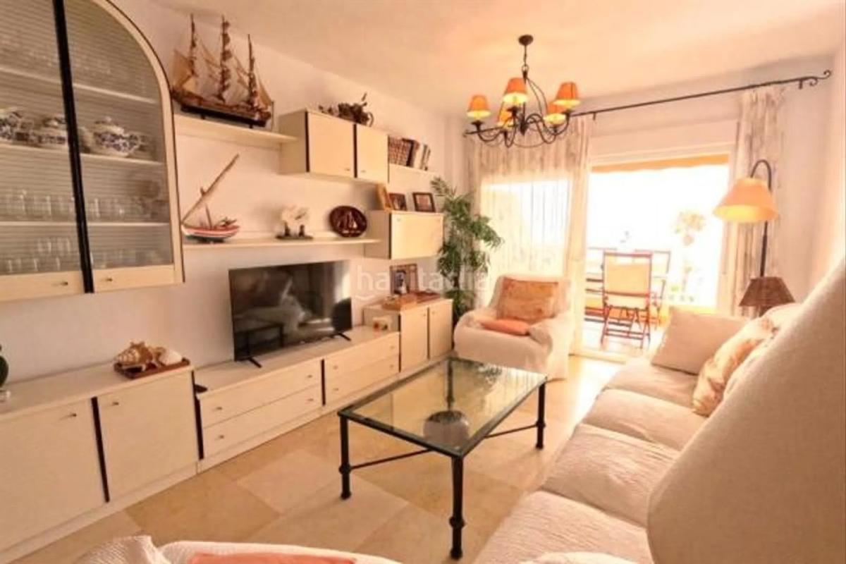 Продажа квартиры на Paseo Marítimo Rey de España, Фуэнхирола
photo 3