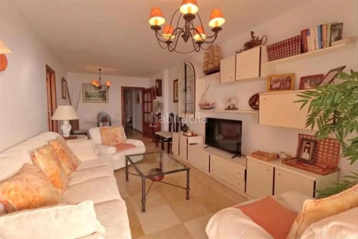 Продажа квартиры на Paseo Marítimo Rey de España, Фуэнхирола
photo 4