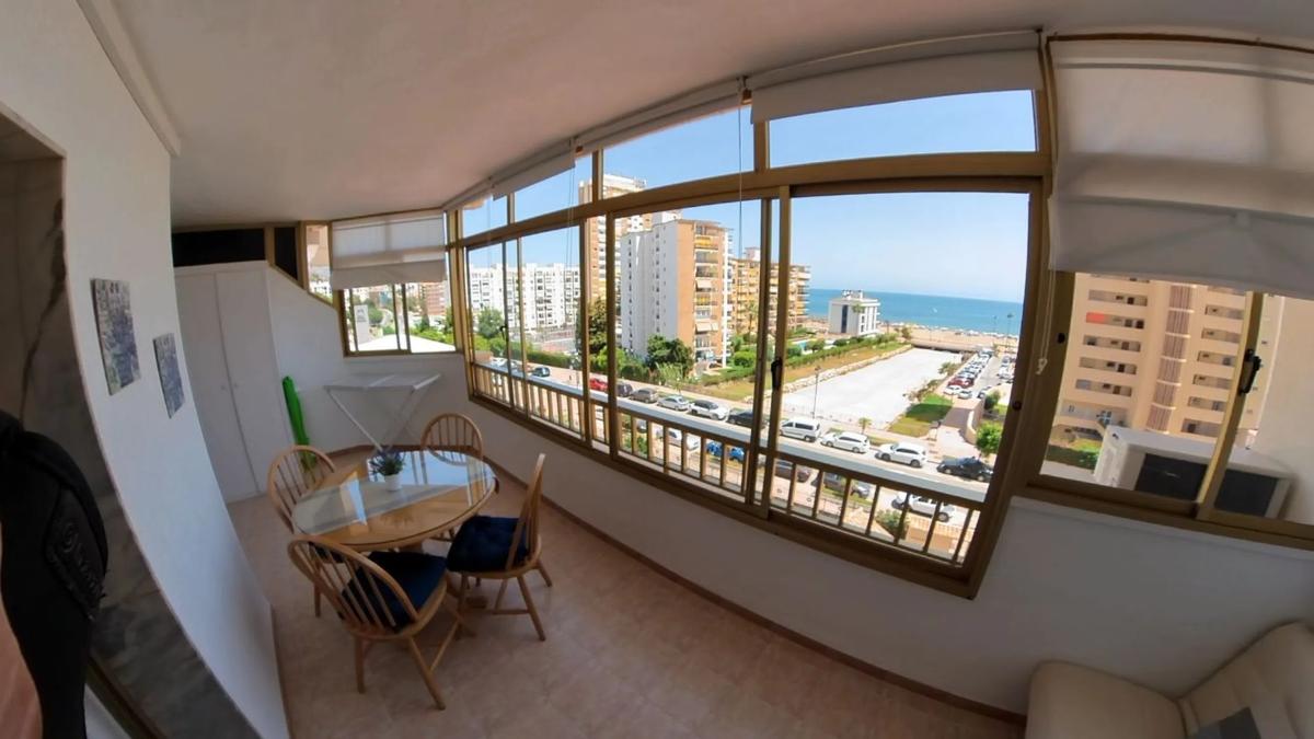 Продажа квартиры на Avenida Nuestro Padre Jesús Cautivo, Фуэнхирола
photo 3
