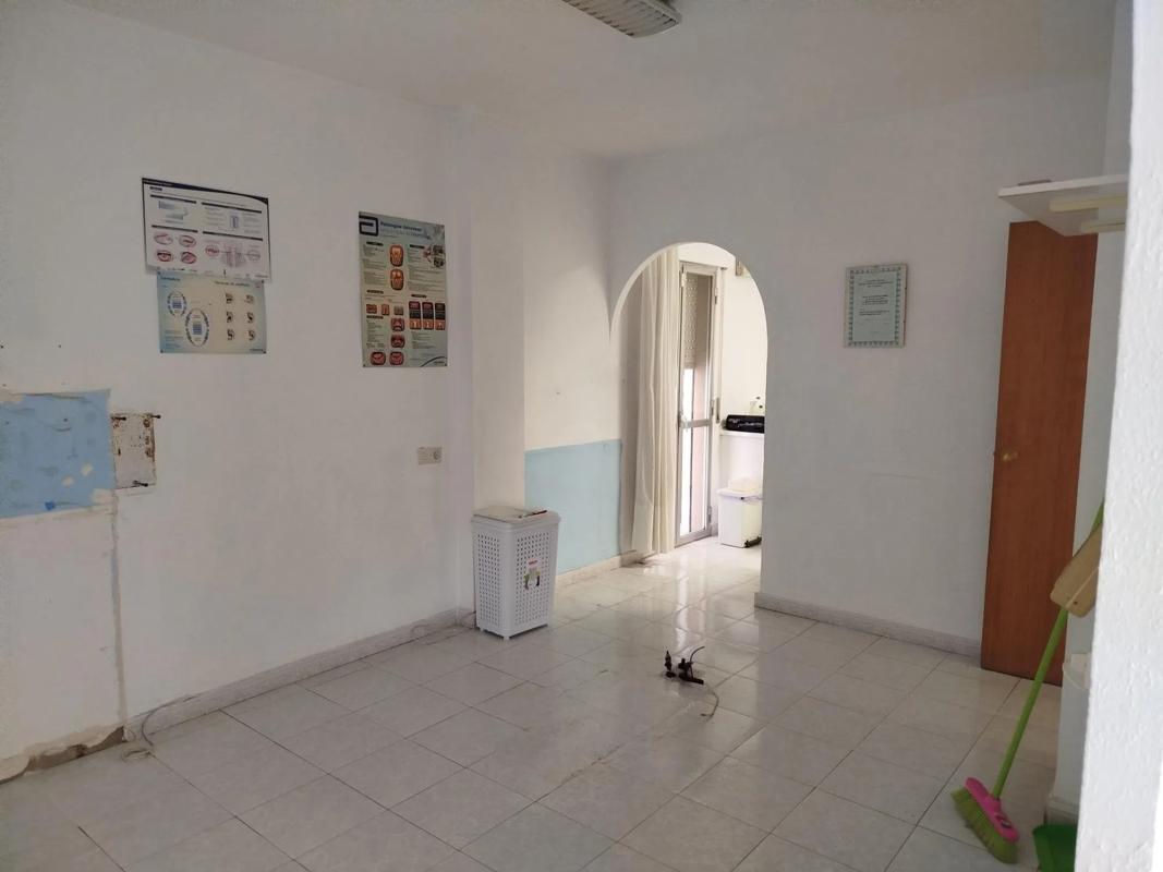 Venta de piso en Avenida Condes de San Isidro, Fuengirola
photo 4