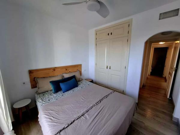 Apartment for sale in  Calle Tucán, Fuengirola photo 2