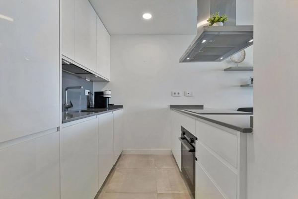 Piso en venta en Calle Margarita Salas, Fuengirola
thumbnail 2