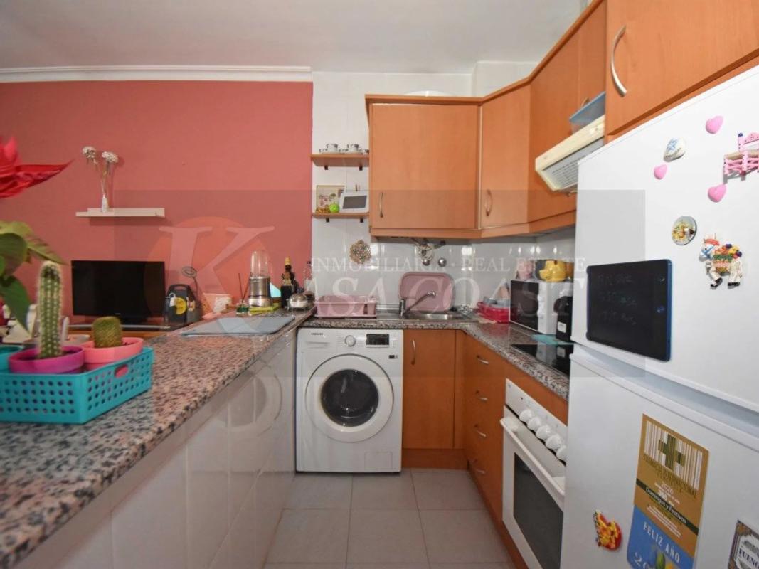 Sale of apartment in Calle Santa Fe, Fuengirola
 photo 4