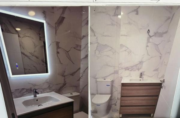 Квартира на продажу на  Calle Poeta Salvador Rueda, Фуэнхирола photo 4