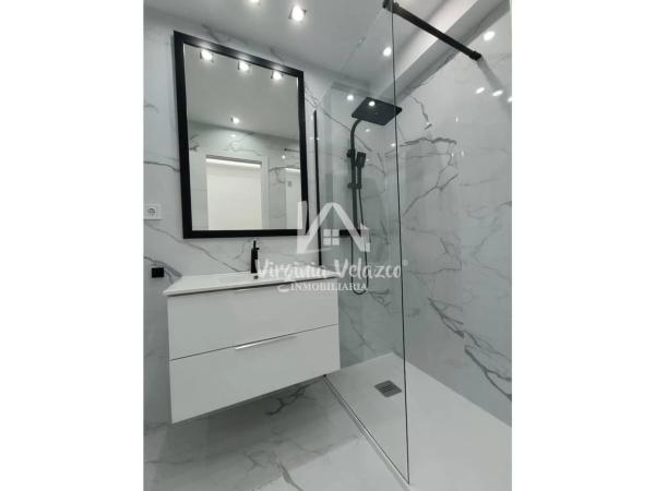 Piso en venta en Calle Antonio Rubio Torres, Fuengirola
 photo 2