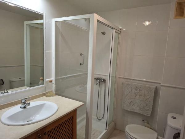 Apartment for sale in  Calle Orquídea, Fuengirola photo 2