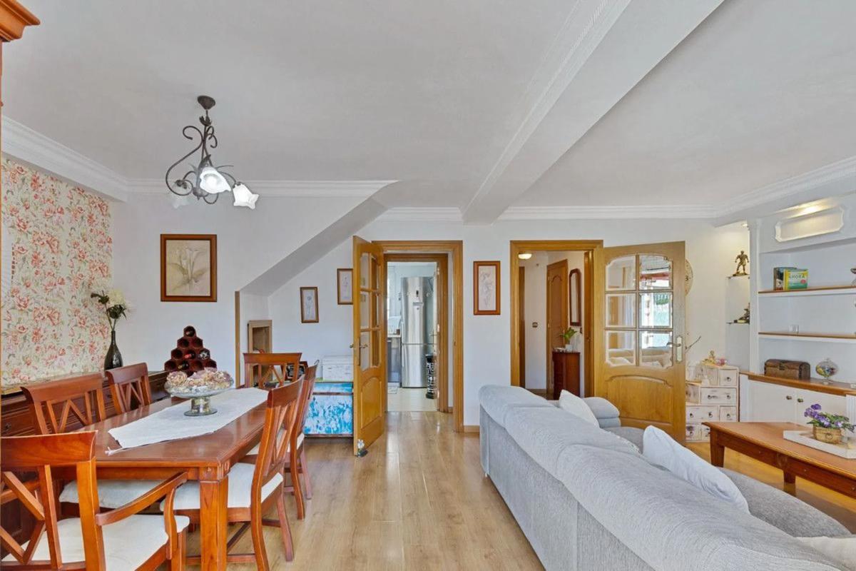 Venta de chalet adosado en  Calle Monaguillo , Fuengirola photo 5