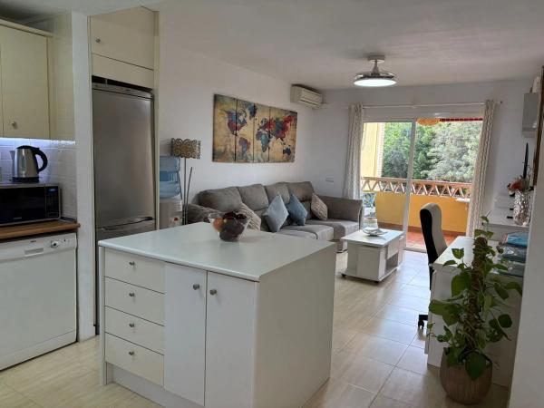 Mieszkanie na sprzedaż w Avenida los Pacos, 27, Fuengirola photo 1