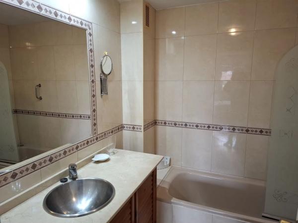 Apartment for sale in  Calle Orquídea, Fuengirola photo 1