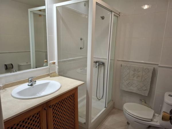 Apartment for sale in  Calle Orquídea, Fuengirola photo 4