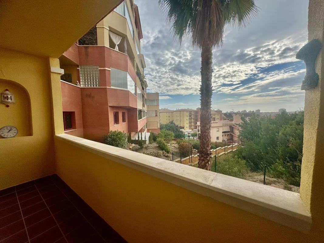 Sprzedaż mieszkania w Calle Narciso, 1, Fuengirola
photo 4