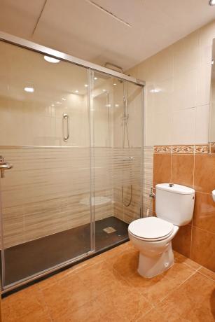 Apartment for sale in  Calle los Mirlos, Fuengirola photo 3