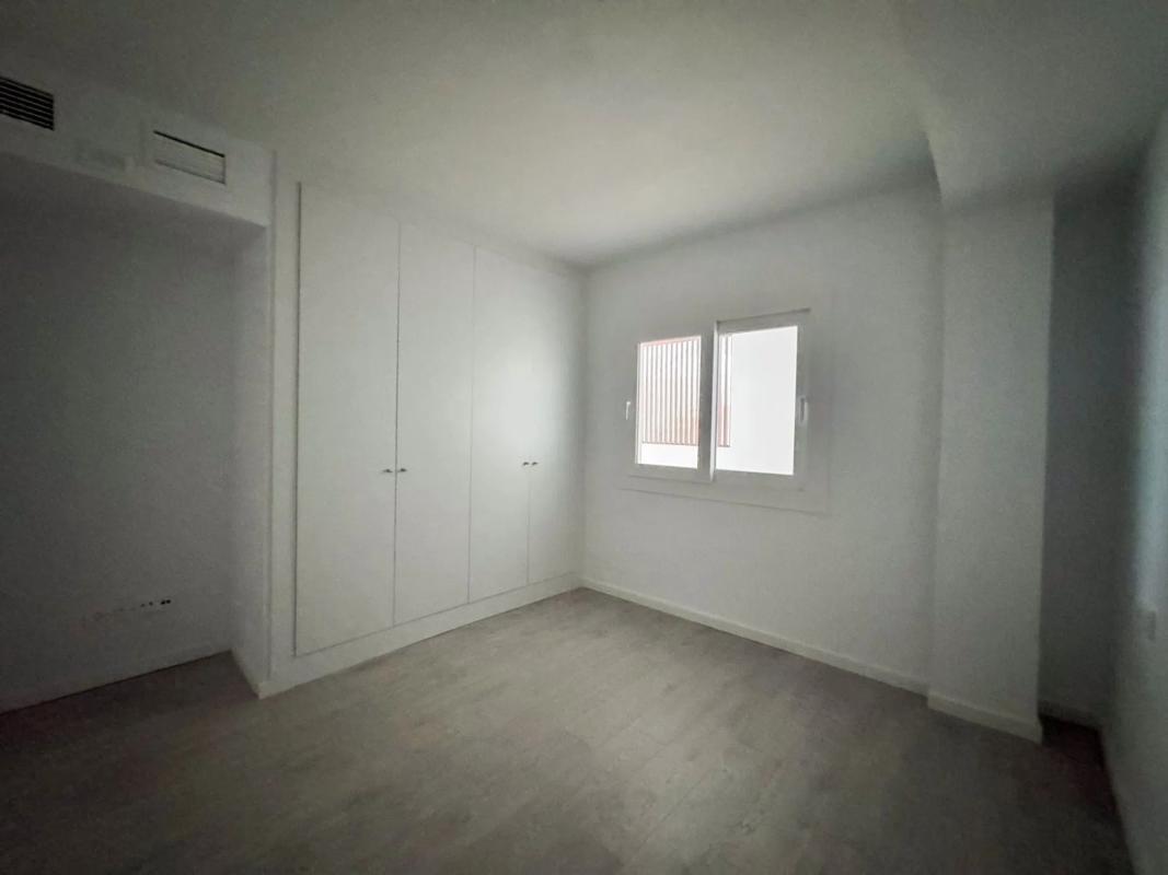 Продажа квартиры на Calle Pensamiento, Фуэнхирола
photo 1
