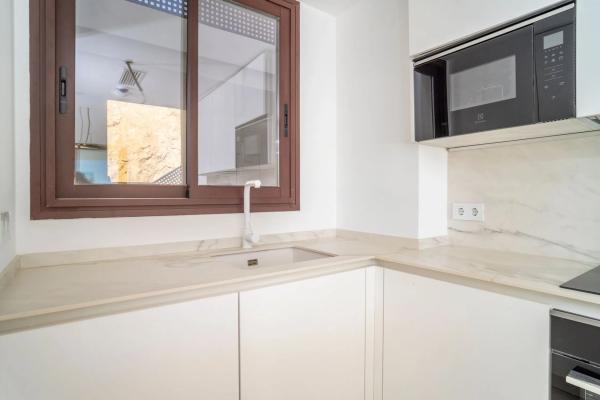 Piso en venta en Calle Margarita Salas, Fuengirola
photo 1