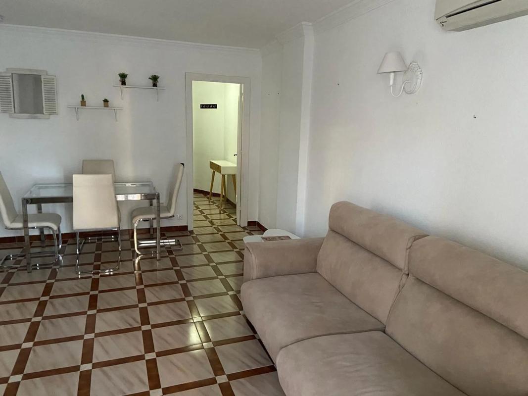 Venta de piso en Calle Burgos, 4, Fuengirola
photo 1