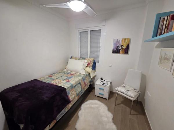 Piso en venta en Avenida Ramón y Cajal, 36, Fuengirola
 photo 3
