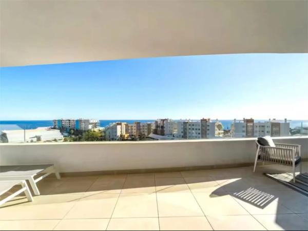 Piso en venta en Calle Alicia, 8, Fuengirola
thumbnail 2