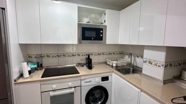 Piso en venta en Calle Junco, Fuengirola
photo 1