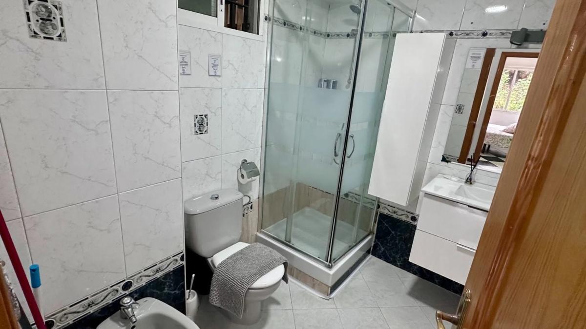 Venta de piso en Calle Junco, Fuengirola
 photo 2