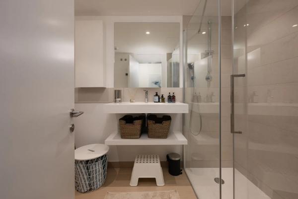 Piso en venta en AV 8 DE MARZO, 1, Fuengirola
photo 1