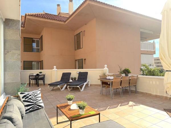 Piso en venta en Avenida del Higuerón, Fuengirola
photo 1