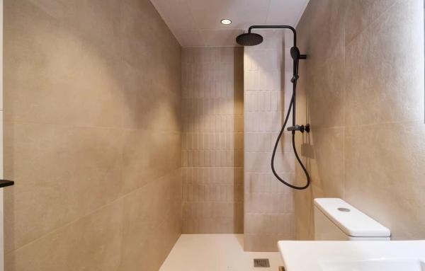 Piso en venta en Avenida Condes de San Isidro, Fuengirola
 photo 3