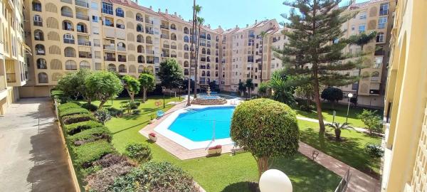 Mieszkanie na sprzedaż w  AV RAMON Y CAJAL, 35, Fuengirola photo 3