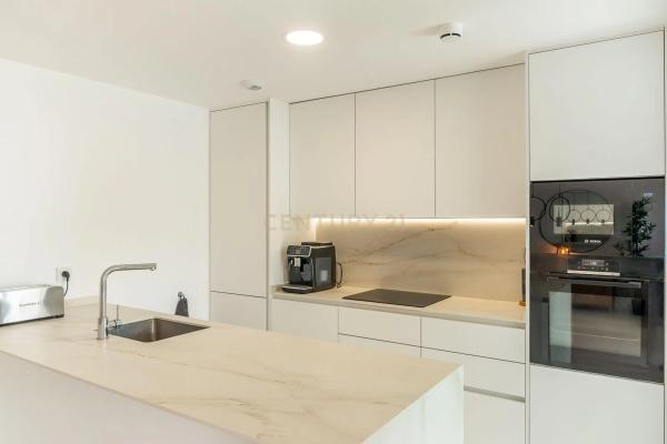 Piso en venta en Avenida Fuengirola, 10, Fuengirola
thumbnail 1