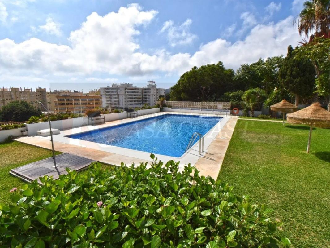 Venta de piso en Zona Sohail, Fuengirola
photo 1