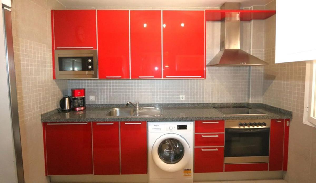 Venta de chalet adosado en Calle los Helechos, 12 , Fuengirola photo 1