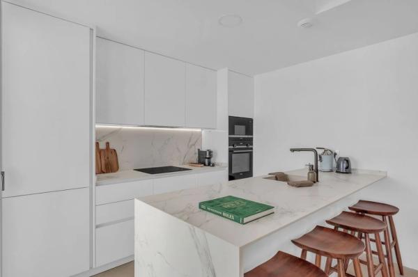 Piso en venta en Avenida 8 de Marzo, Fuengirola
photo 1