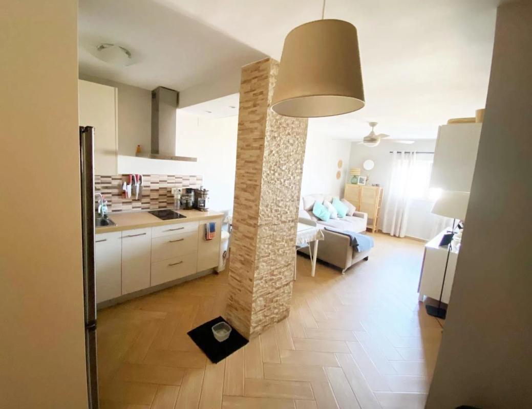 Venta de piso en Calle Zarzas, Fuengirola
 photo 3