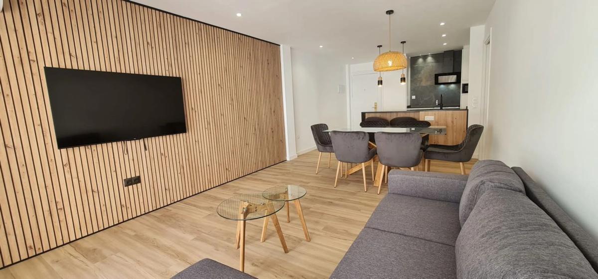 Venta de piso en Calle Poeta Salvador Rueda, Fuengirola
 photo 3